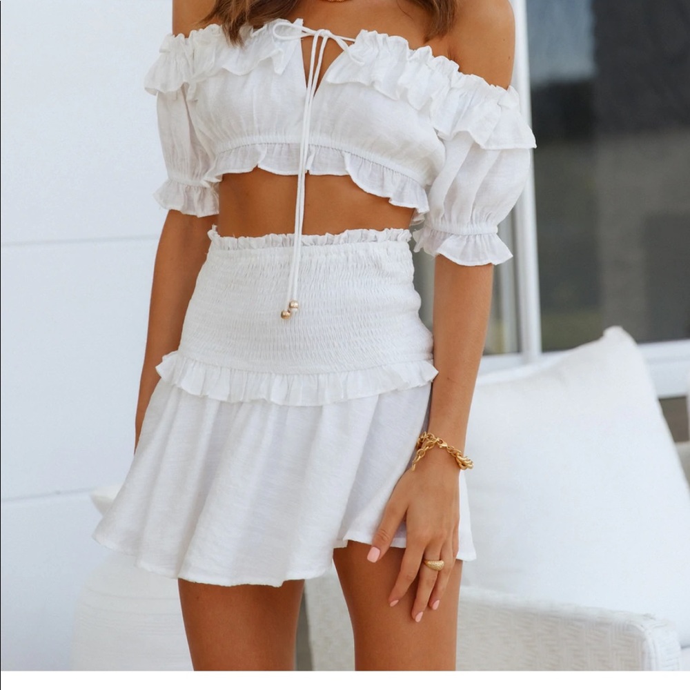 NWT Hello Molly White Crop Top